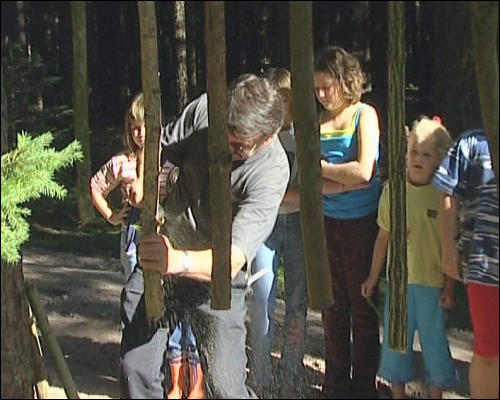 Gunter Lehrieder stimmt sein Dendrophon