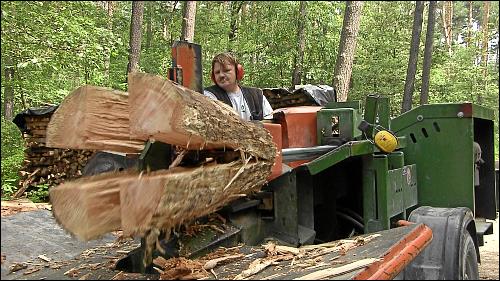 Stefan schafft es, mit Hilfe von Methadon und der Arbeit im Waldprojekt zu überleben