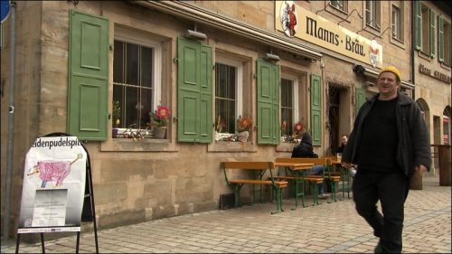 Die Weltanschauungsbeauftragten haben sich den Keller des Manns Bräu für ihre Arbeit zu Jean Pauls 250. Geburtstag ausgesucht