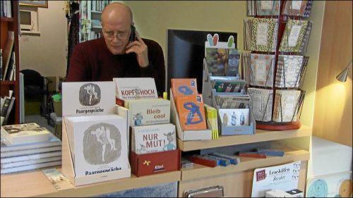 Bei Bücher Edelmann ist man weiter für die Kunden da und liefert persönlich.