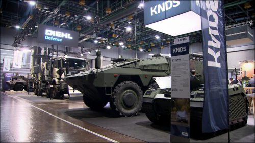 Auf der Rüstungs-Messe »Enforce TAC« werden Drohnen, Panzer und Raketenabschuss-Anlagen präsentiert